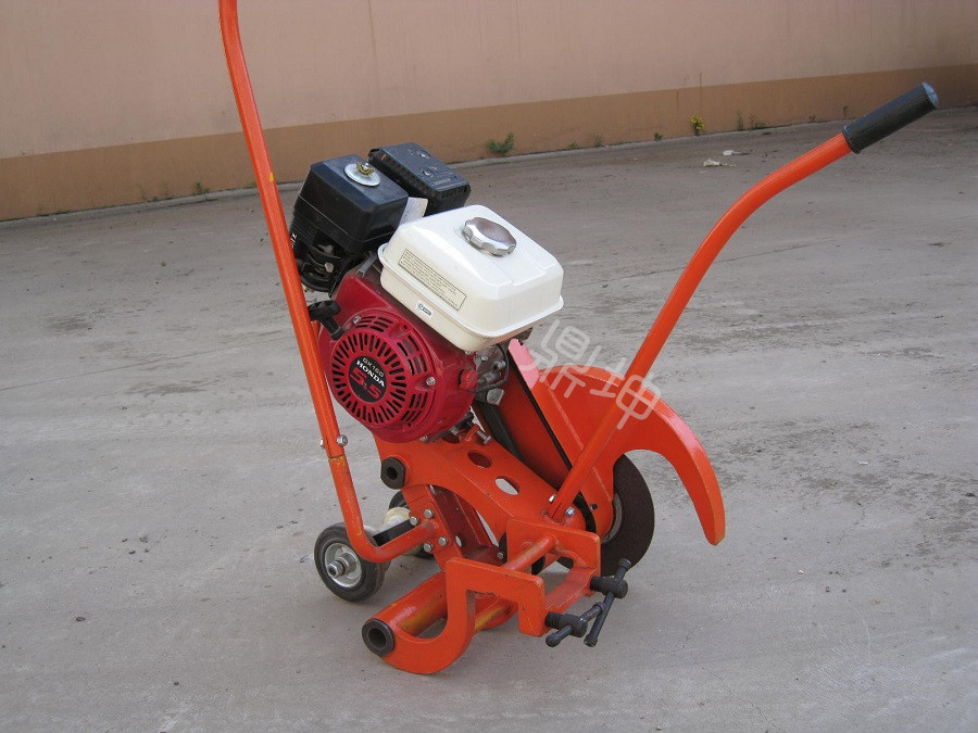 NQG-4.8型內(nèi)燃鋼軌切軌機(jī)
