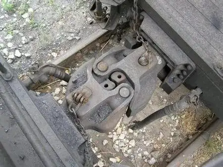 火車車鉤發(fā)明人簡介