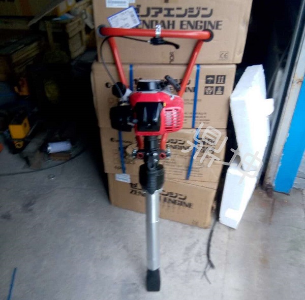 ND-4型手提式內(nèi)燃搗固鎬