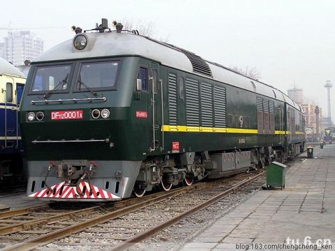 東風(fēng)11專（DF11Z）型準(zhǔn)高速客運內(nèi)燃機車