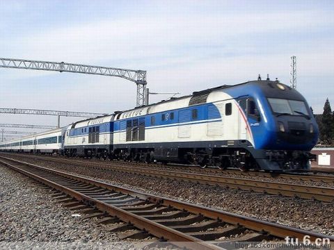 東風(fēng)11供（DF11G）型準(zhǔn)高速客運內(nèi)燃機車